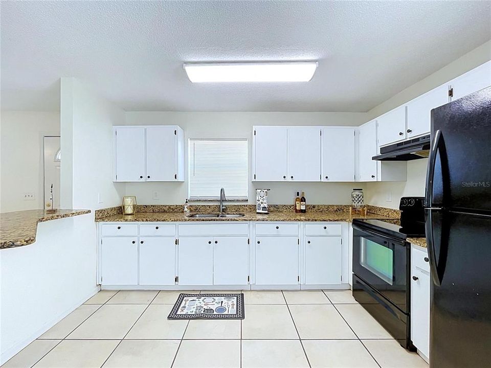 En Venta: $329,000 (3 camas, 2 baños, 1200 Pies cuadrados)