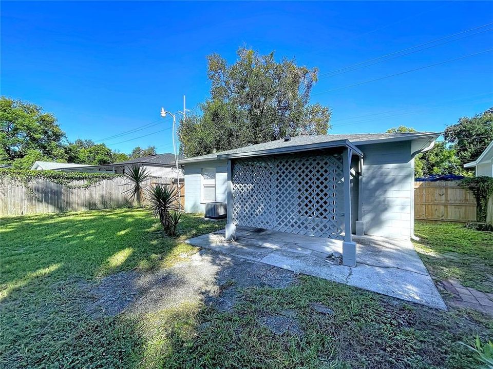 En Venta: $329,000 (3 camas, 2 baños, 1200 Pies cuadrados)