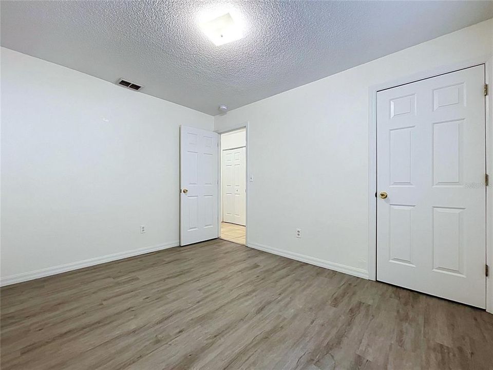 En Venta: $329,000 (3 camas, 2 baños, 1200 Pies cuadrados)