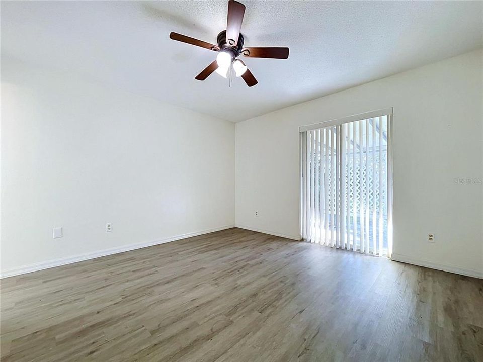 En Venta: $329,000 (3 camas, 2 baños, 1200 Pies cuadrados)