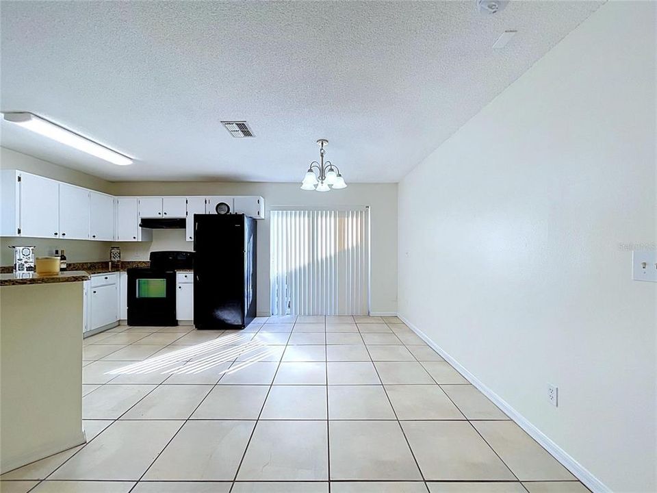 En Venta: $329,000 (3 camas, 2 baños, 1200 Pies cuadrados)