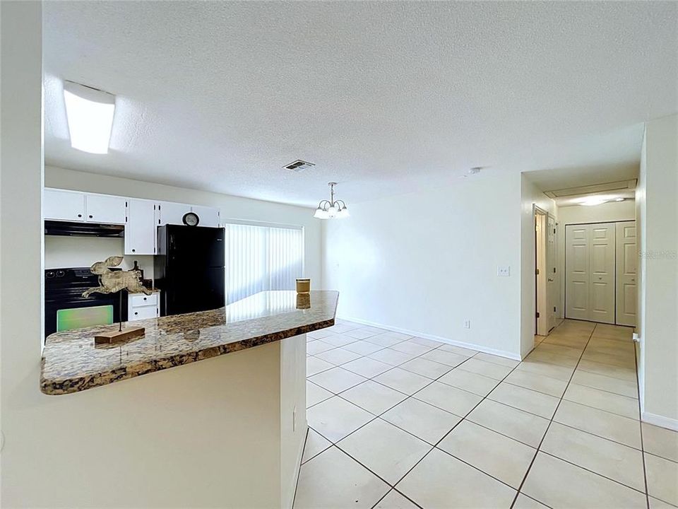 En Venta: $329,000 (3 camas, 2 baños, 1200 Pies cuadrados)