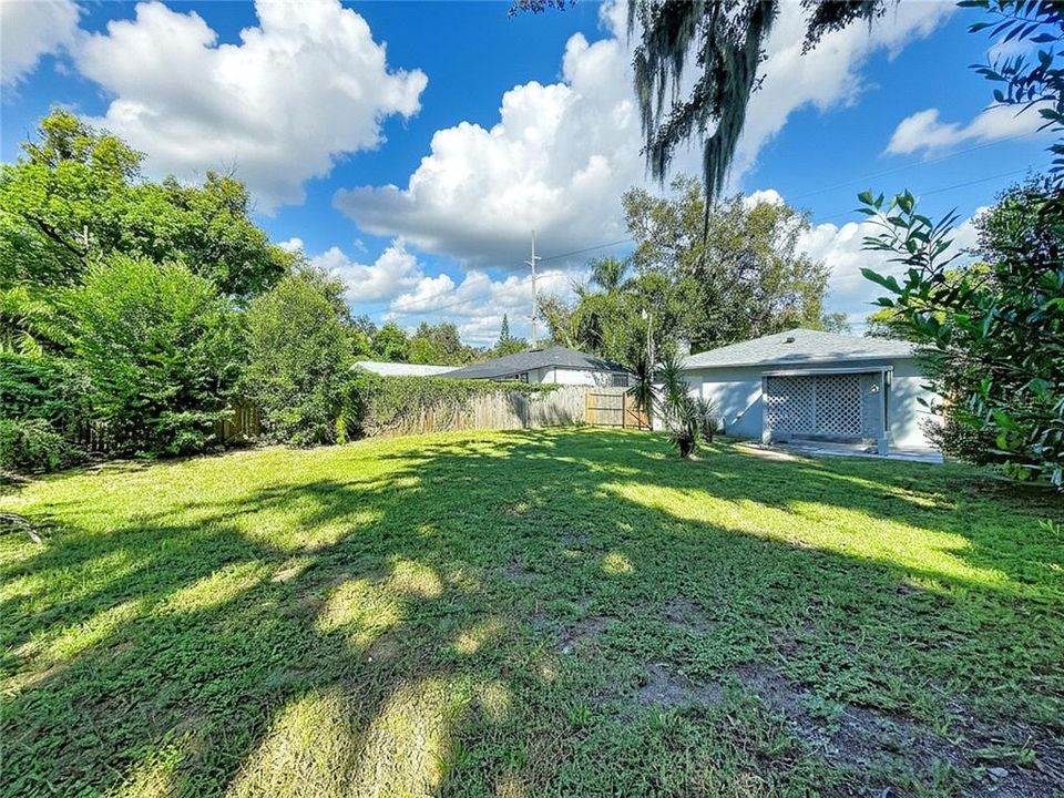 En Venta: $329,000 (3 camas, 2 baños, 1200 Pies cuadrados)
