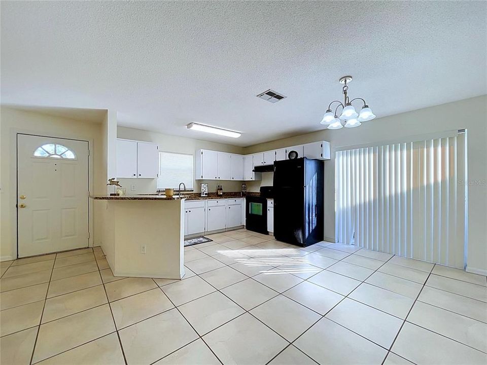 En Venta: $329,000 (3 camas, 2 baños, 1200 Pies cuadrados)