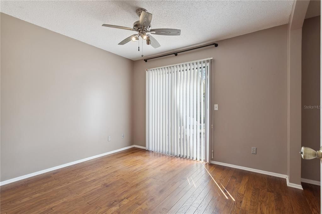 For Sale: $285,000 (2 beds, 2 baths, 1332 Square Feet)