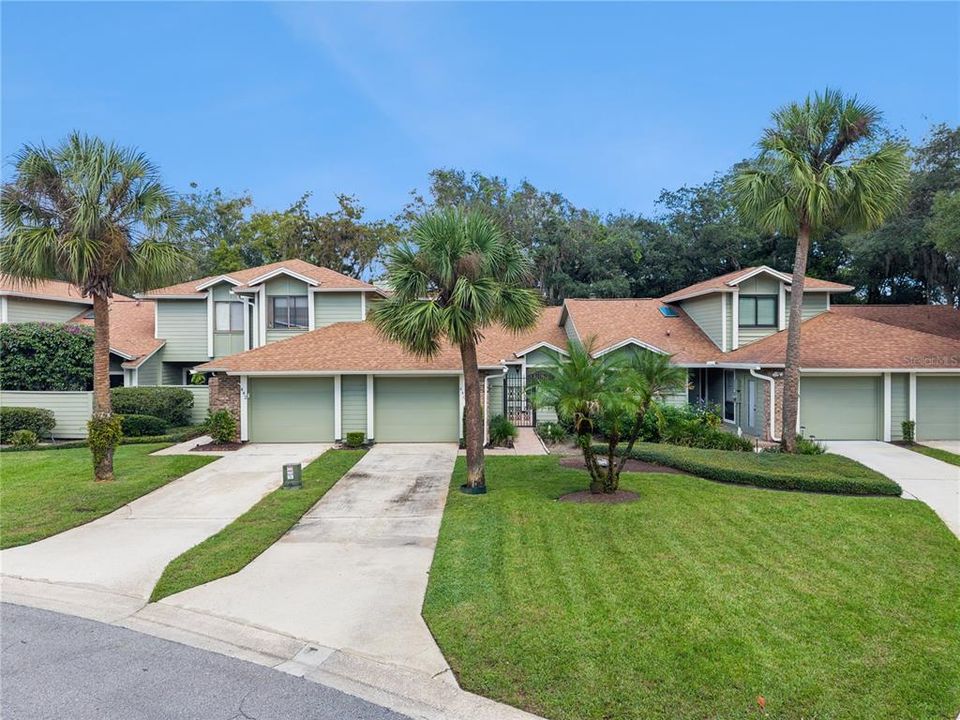 For Sale: $285,000 (2 beds, 2 baths, 1332 Square Feet)