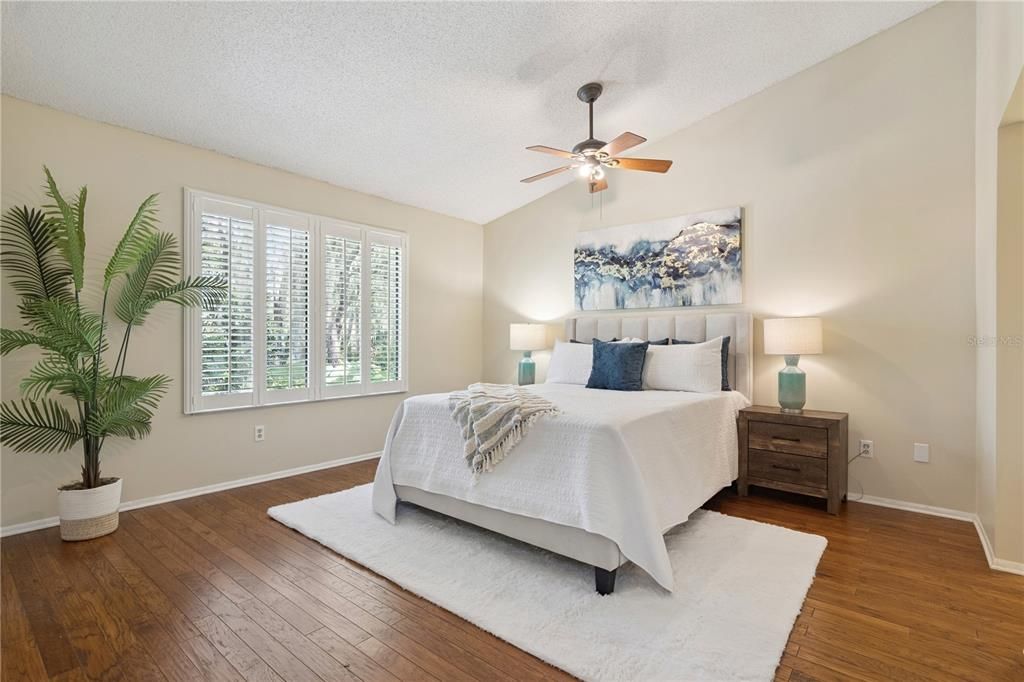For Sale: $285,000 (2 beds, 2 baths, 1332 Square Feet)