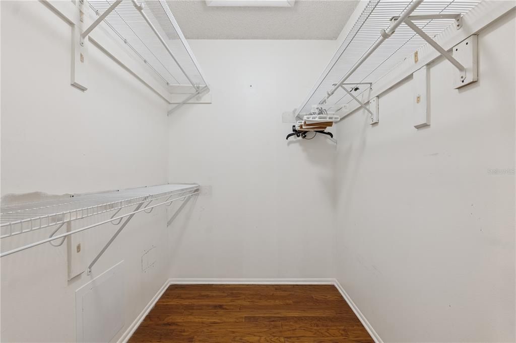 For Sale: $285,000 (2 beds, 2 baths, 1332 Square Feet)