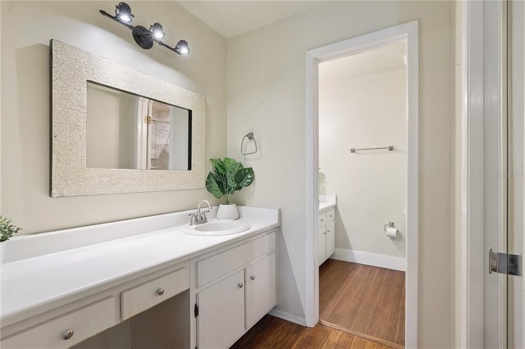 For Sale: $285,000 (2 beds, 2 baths, 1332 Square Feet)