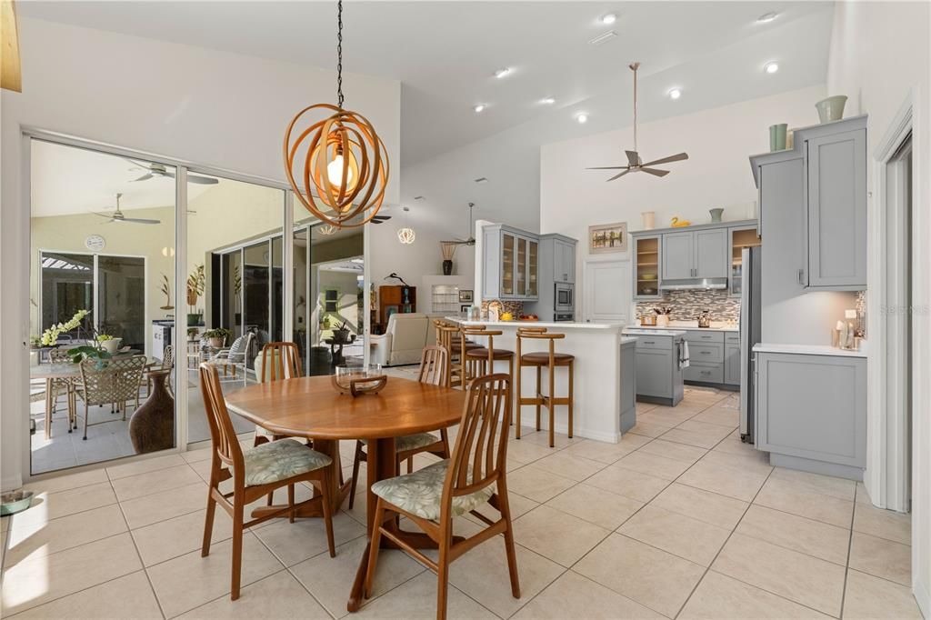 En Venta: $1,080,000 (3 camas, 2 baños, 2843 Pies cuadrados)