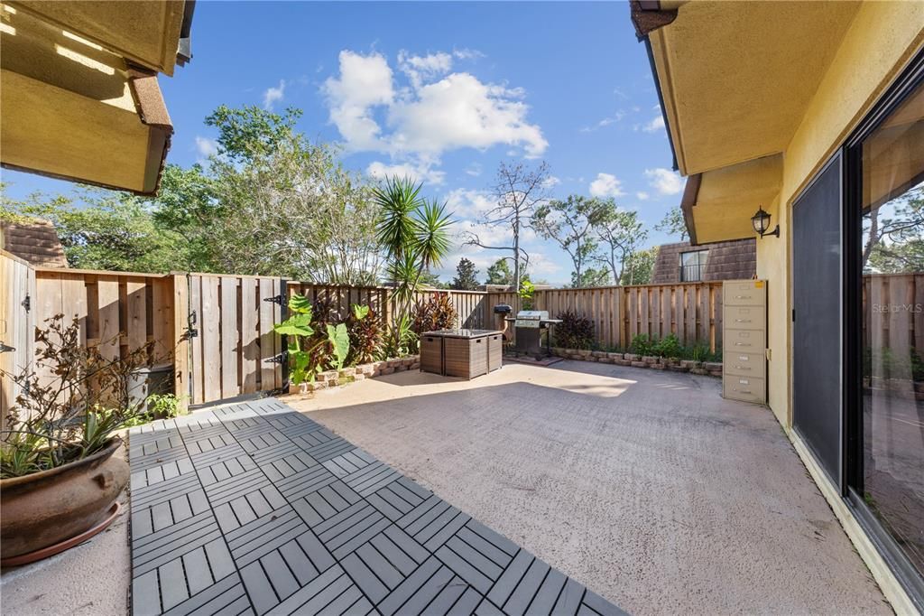 For Rent: $2,000 (2 beds, 2 baths, 1285 Square Feet)