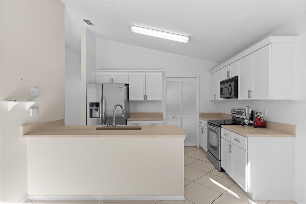 En Venta: $350,000 (3 camas, 2 baños, 1651 Pies cuadrados)