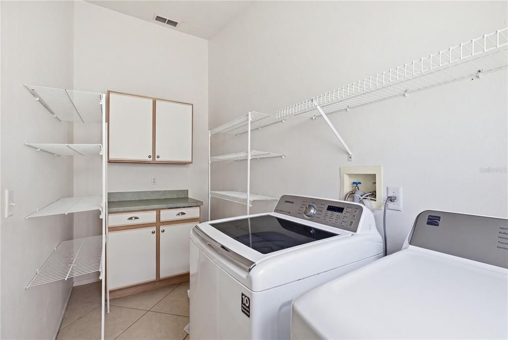 En Venta: $350,000 (3 camas, 2 baños, 1651 Pies cuadrados)