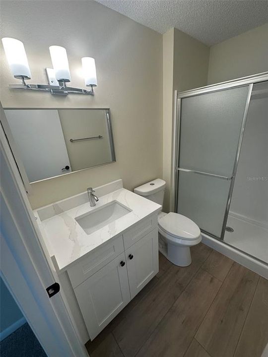 На продажу: $179,999 (2 спален, 2 ванн, 935 Квадратных фут)