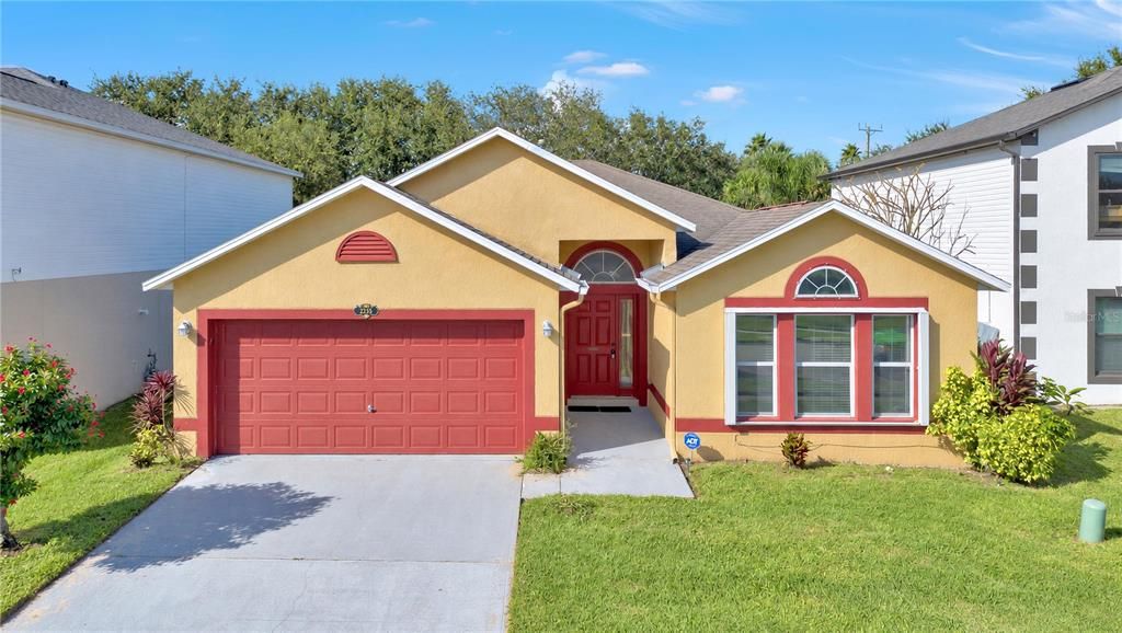 For Sale: $330,000 (3 beds, 2 baths, 1865 Square Feet)