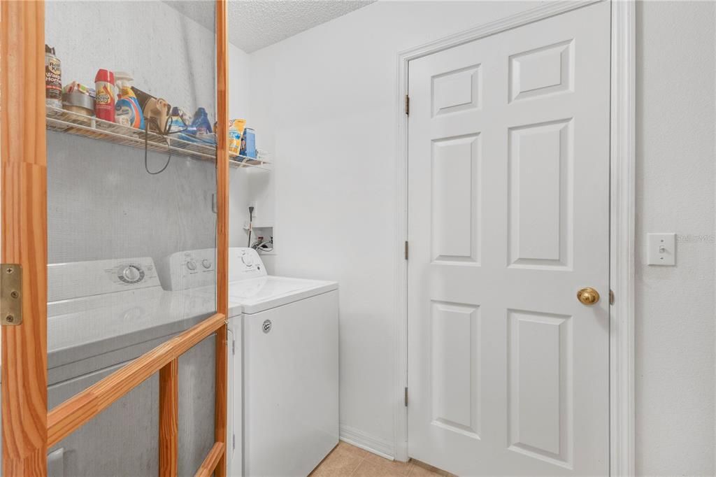 For Sale: $330,000 (3 beds, 2 baths, 1865 Square Feet)