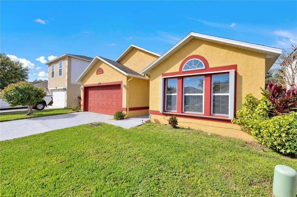 For Sale: $330,000 (3 beds, 2 baths, 1865 Square Feet)