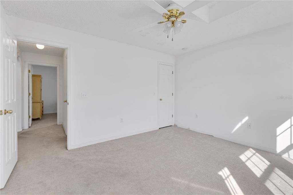 For Sale: $330,000 (3 beds, 2 baths, 1865 Square Feet)