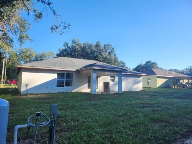 For Sale: $285,000 (3 beds, 2 baths, 1587 Square Feet)