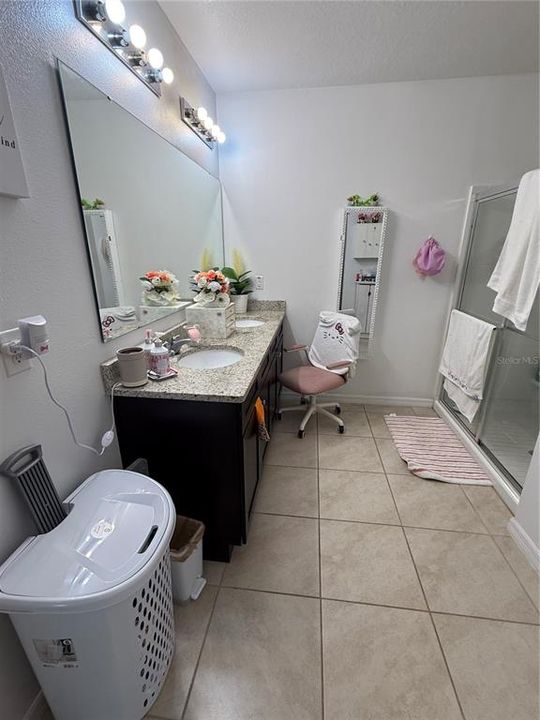 En Venta: $399,000 (3 camas, 2 baños, 1697 Pies cuadrados)