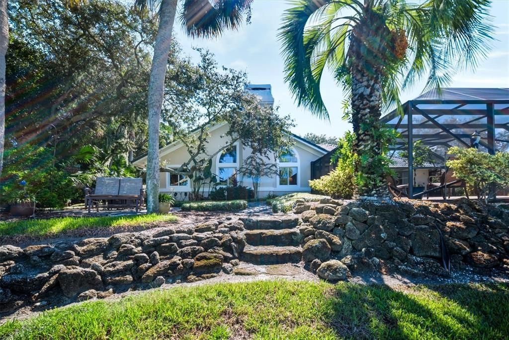 En Venta: $992,000 (3 camas, 2 baños, 2484 Pies cuadrados)