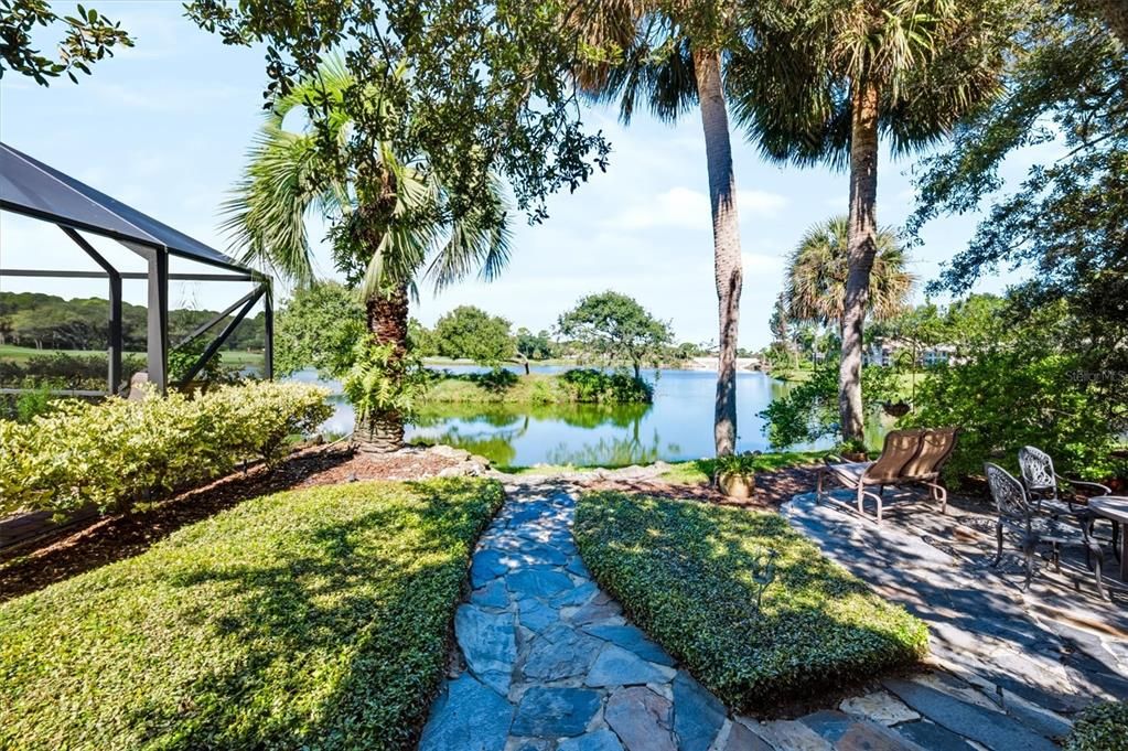 En Venta: $992,000 (3 camas, 2 baños, 2484 Pies cuadrados)