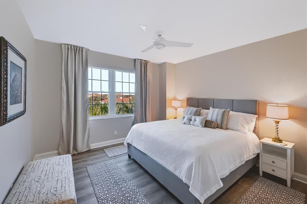 En Venta: $924,000 (3 camas, 3 baños, 2161 Pies cuadrados)