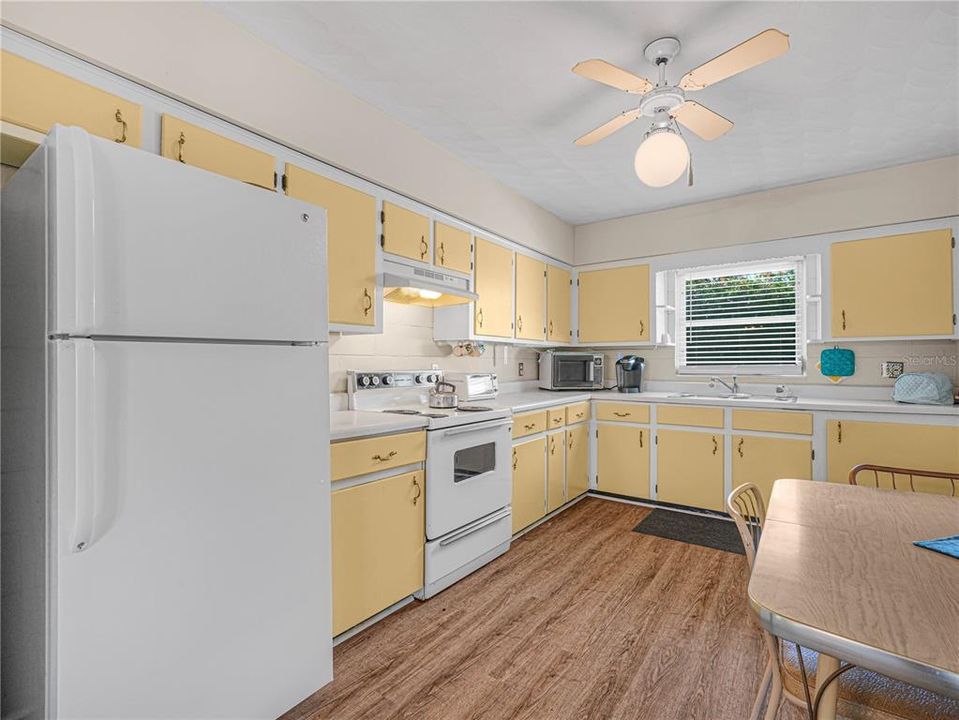 En Venta: $219,900 (2 camas, 2 baños, 1536 Pies cuadrados)