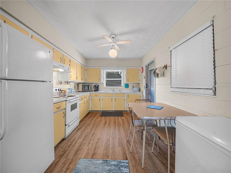 En Venta: $219,900 (2 camas, 2 baños, 1536 Pies cuadrados)