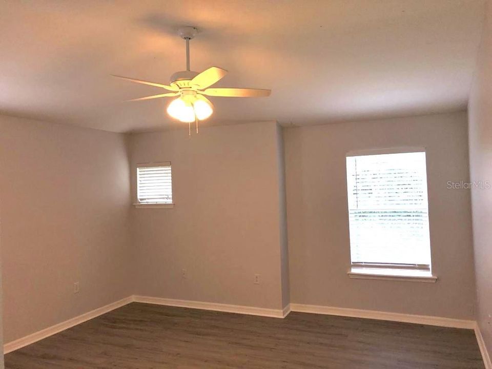 For Rent: $2,200 (3 beds, 2 baths, 1699 Square Feet)