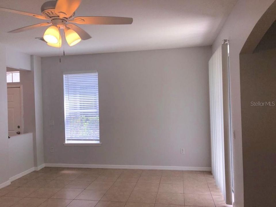For Rent: $2,200 (3 beds, 2 baths, 1699 Square Feet)