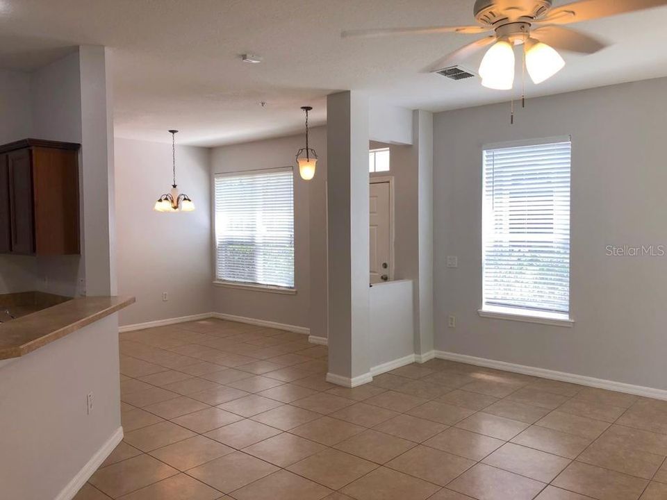 For Rent: $2,200 (3 beds, 2 baths, 1699 Square Feet)