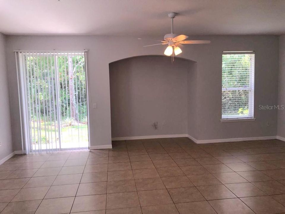 For Rent: $2,200 (3 beds, 2 baths, 1699 Square Feet)