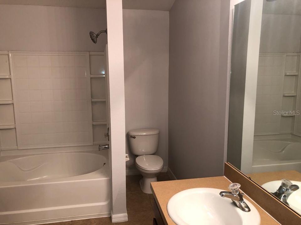 For Rent: $2,200 (3 beds, 2 baths, 1699 Square Feet)