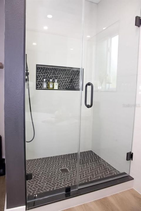 На продажу: $469,900 (2 спален, 2 ванн, 840 Квадратных фут)
