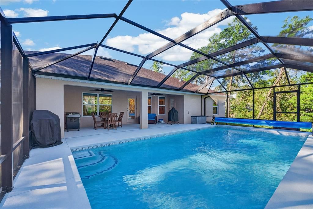 For Sale: $545,000 (4 beds, 3 baths, 2555 Square Feet)