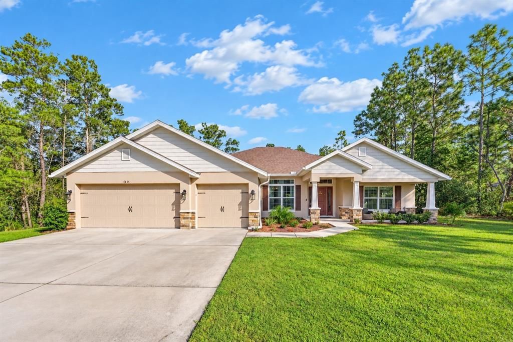 For Sale: $545,000 (4 beds, 3 baths, 2555 Square Feet)