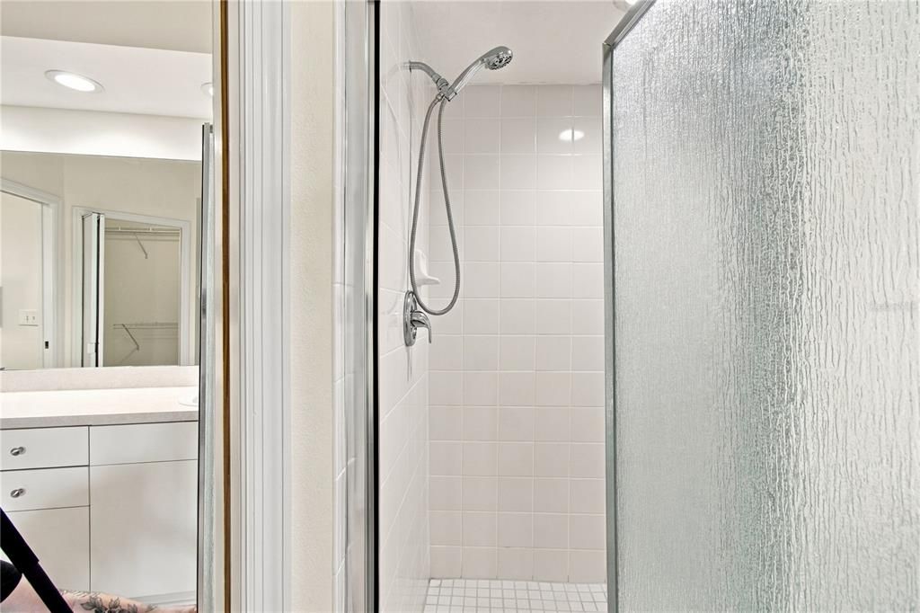 For Sale: $375,000 (2 beds, 2 baths, 1320 Square Feet)