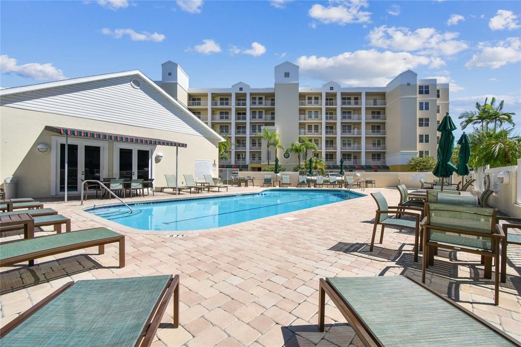 For Sale: $375,000 (2 beds, 2 baths, 1320 Square Feet)