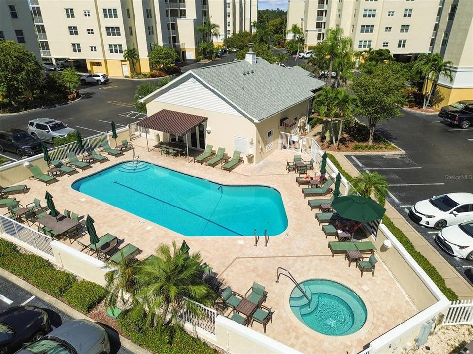For Sale: $375,000 (2 beds, 2 baths, 1320 Square Feet)