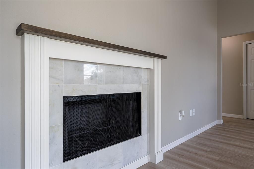 For Sale: $325,000 (4 beds, 2 baths, 1594 Square Feet)