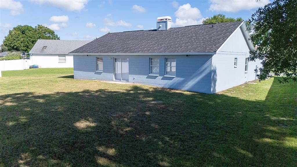 For Sale: $325,000 (4 beds, 2 baths, 1594 Square Feet)