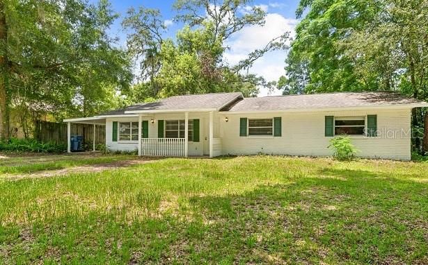 For Sale: $230,000 (3 beds, 2 baths, 1296 Square Feet)