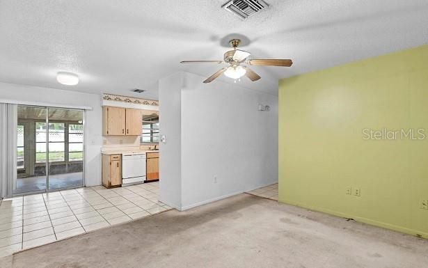 For Sale: $230,000 (3 beds, 2 baths, 1296 Square Feet)