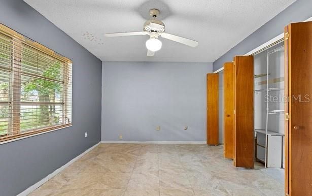 For Sale: $230,000 (3 beds, 2 baths, 1296 Square Feet)