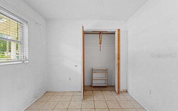 For Sale: $230,000 (3 beds, 2 baths, 1296 Square Feet)