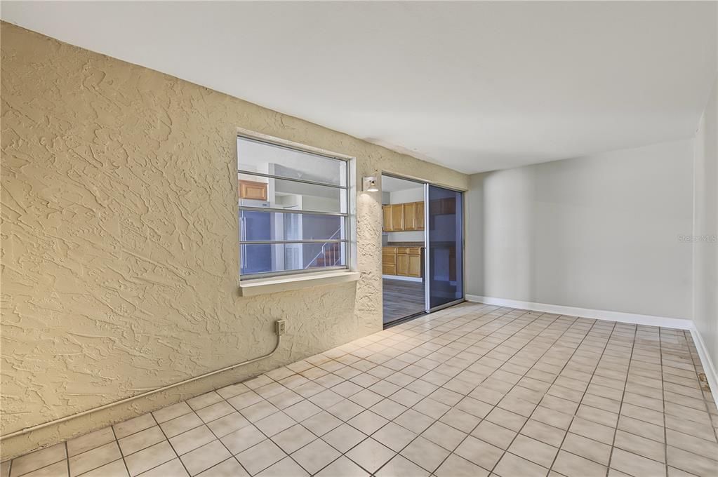 For Sale: $249,000 (3 beds, 2 baths, 1405 Square Feet)