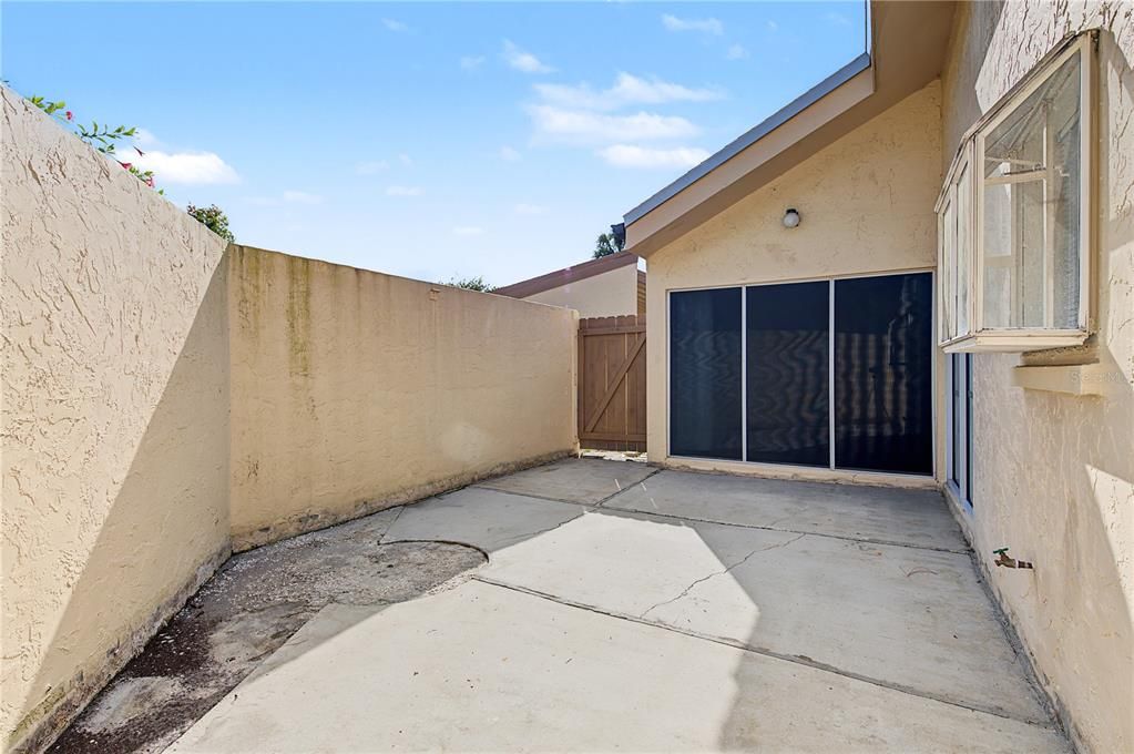 For Sale: $249,000 (3 beds, 2 baths, 1405 Square Feet)