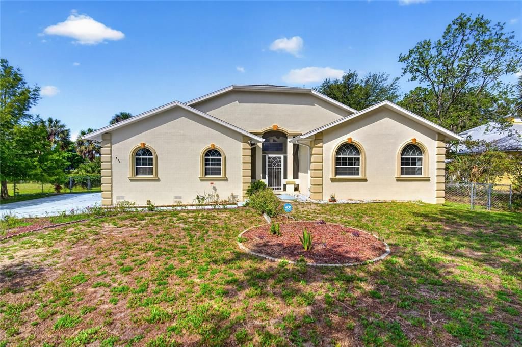 En Venta: $742,000 (4 camas, 4 baños, 4148 Pies cuadrados)