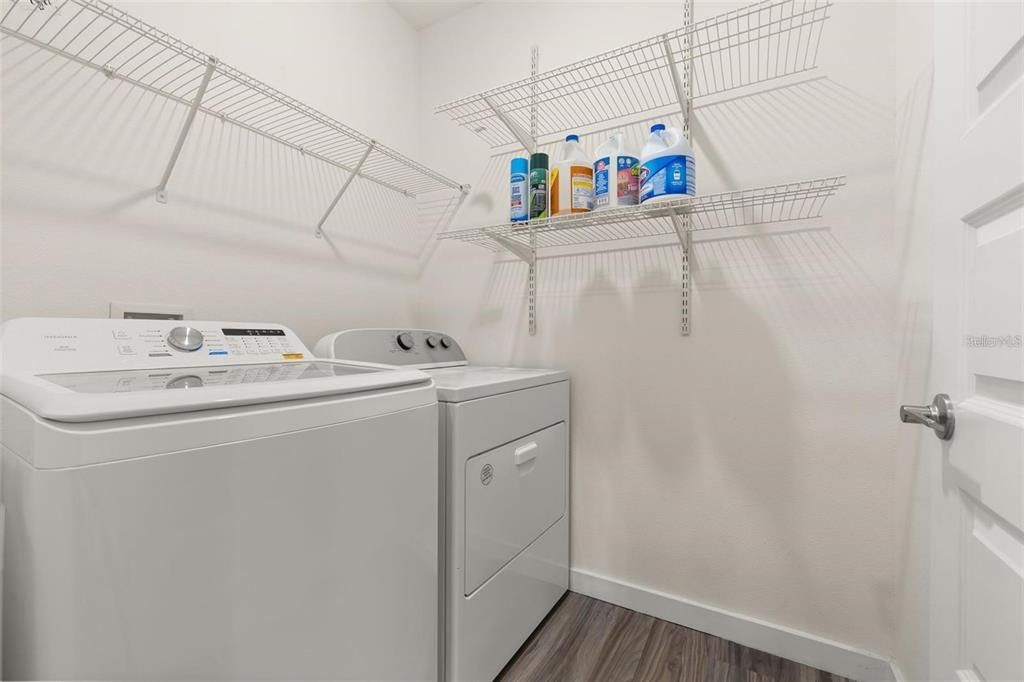 For Sale: $375,000 (4 beds, 2 baths, 1828 Square Feet)